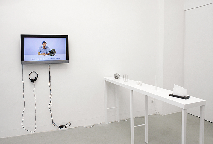 Video "Objects" and 5 Objects, Exhibition view: "Objects of Subjectivity", Kunstraum LLLLLL, Wien, 2016